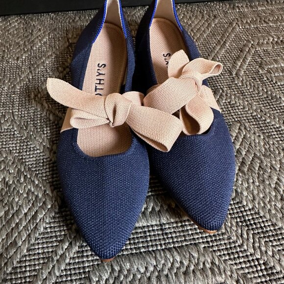 Rothy's Navy Flats with Beige Bow - Picture 3 of 5